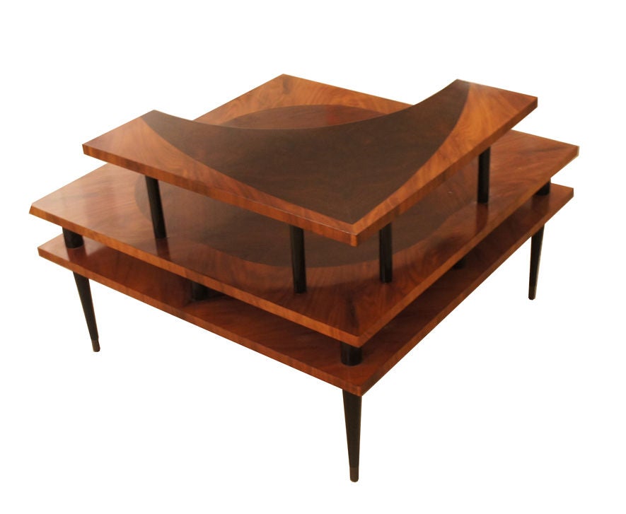 Vintage 1960s Three-Tiered Side Table with Marquetry Detail In Excellent Condition For Sale In New York, NY