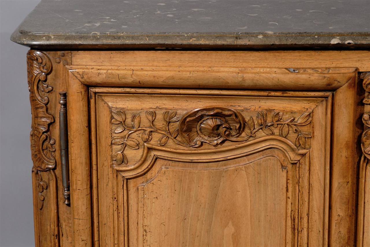 Early 18th Century Regence Walnut Buffet with Grey Oyster Marble Top For Sale 2