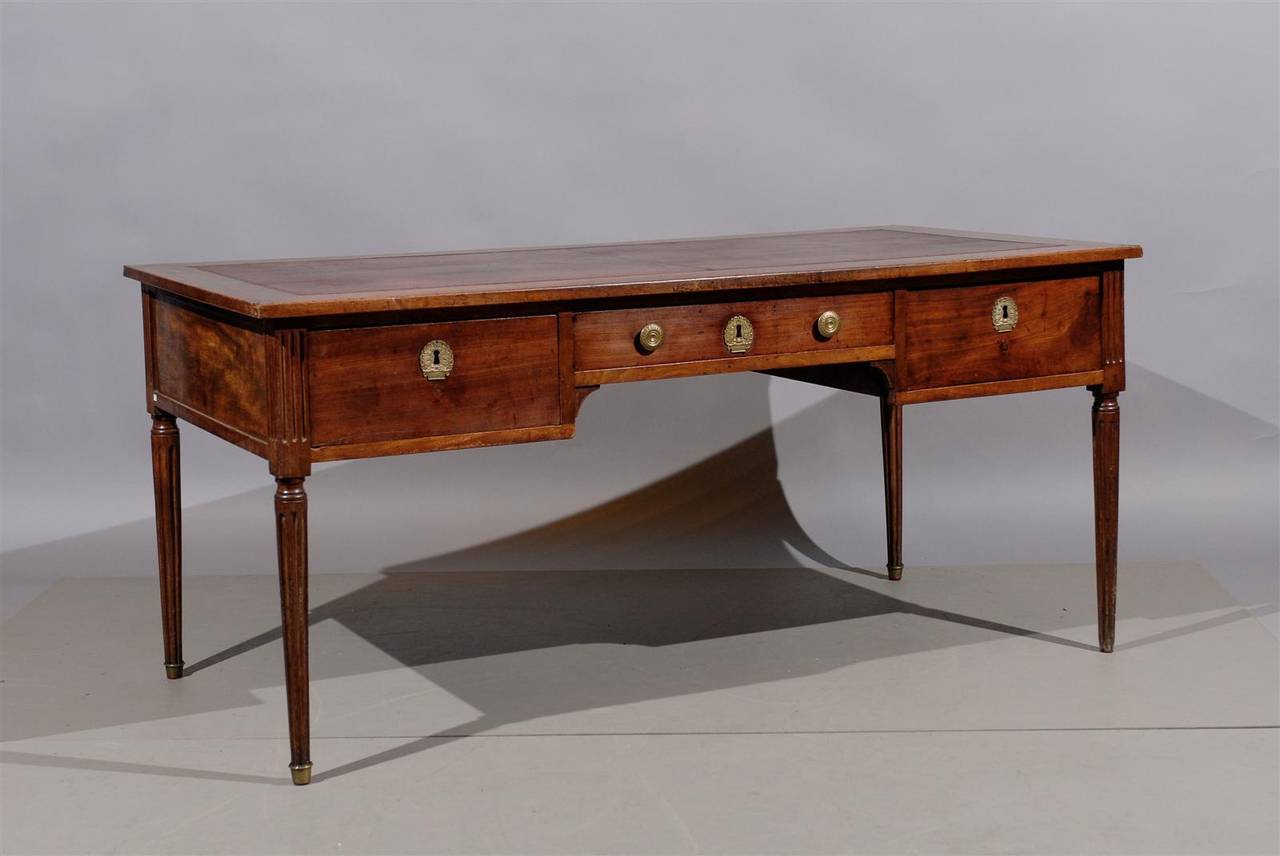 French Louis XVI Walnut Bureau Plat with Brown Leather Top and Fluted Detail 1