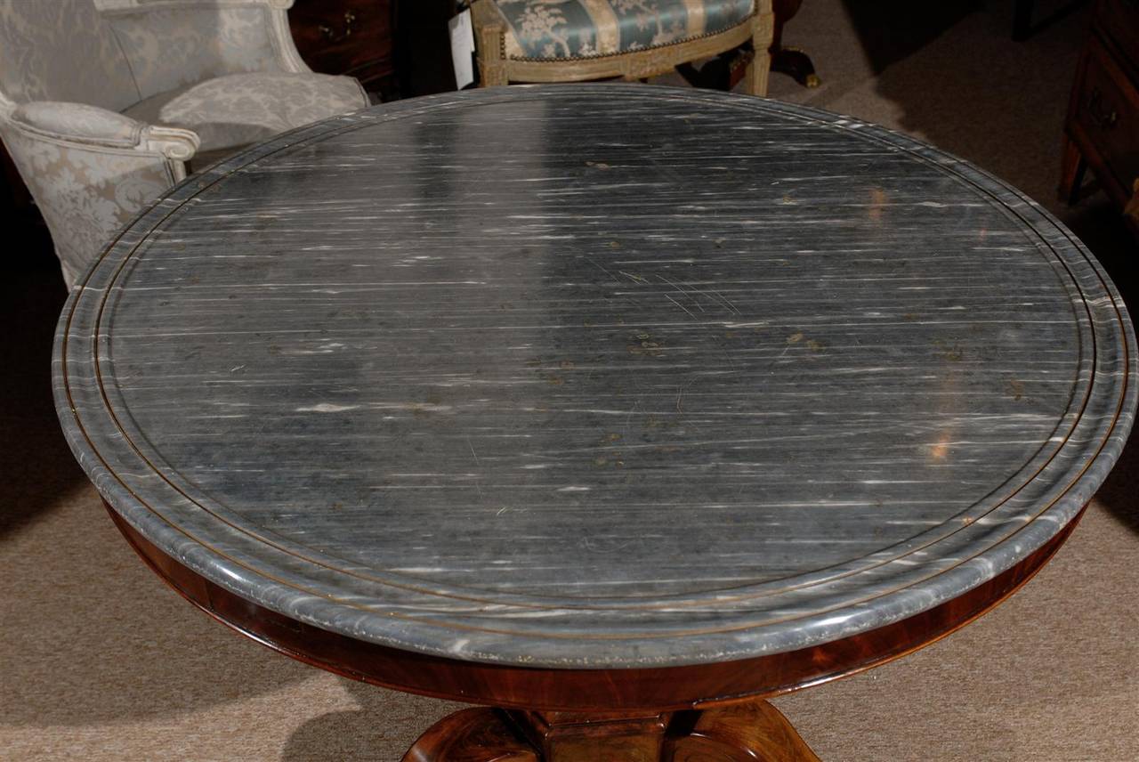 French Restauration Period Mahogany Center Table with Marble Top, circa 1830 In Good Condition In Atlanta, GA