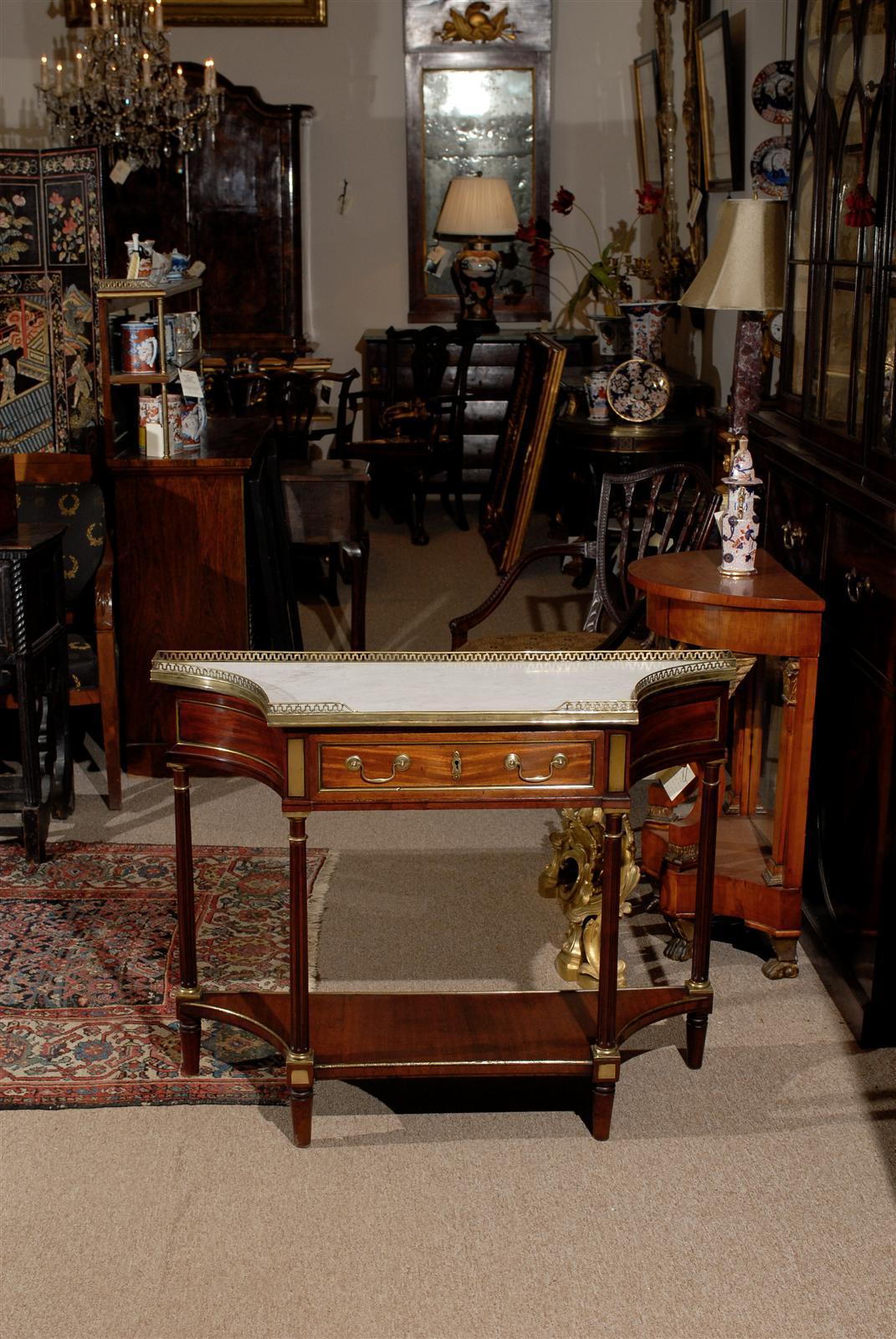 Late 18th Century French Louis XVI Walnut Dessert Table with Marble Top In Good Condition In Atlanta, GA