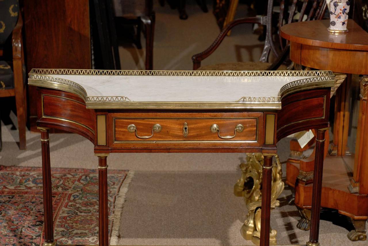 Late 18th Century French Louis XVI Walnut Dessert Table with Marble Top 3