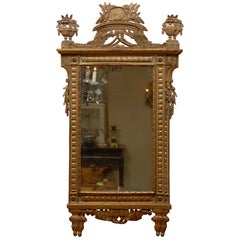 Fine Late 18th Century Italian Neoclassical Gilt-Wood Mirror Fine Late 18th Century Italian Neoclassical Gilt-Wood Mirror