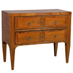 Italian Neoclassical Walnut Three-Drawer Commode with Inlay, circa 1800