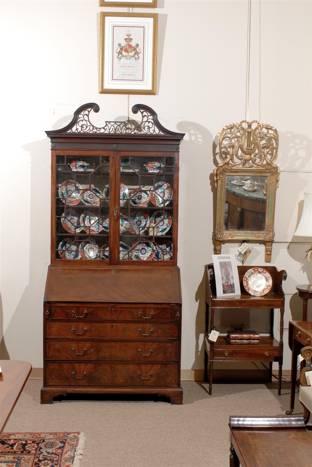 18th Century English Mahogany Bureau Bookcase In Excellent Condition In Atlanta, GA