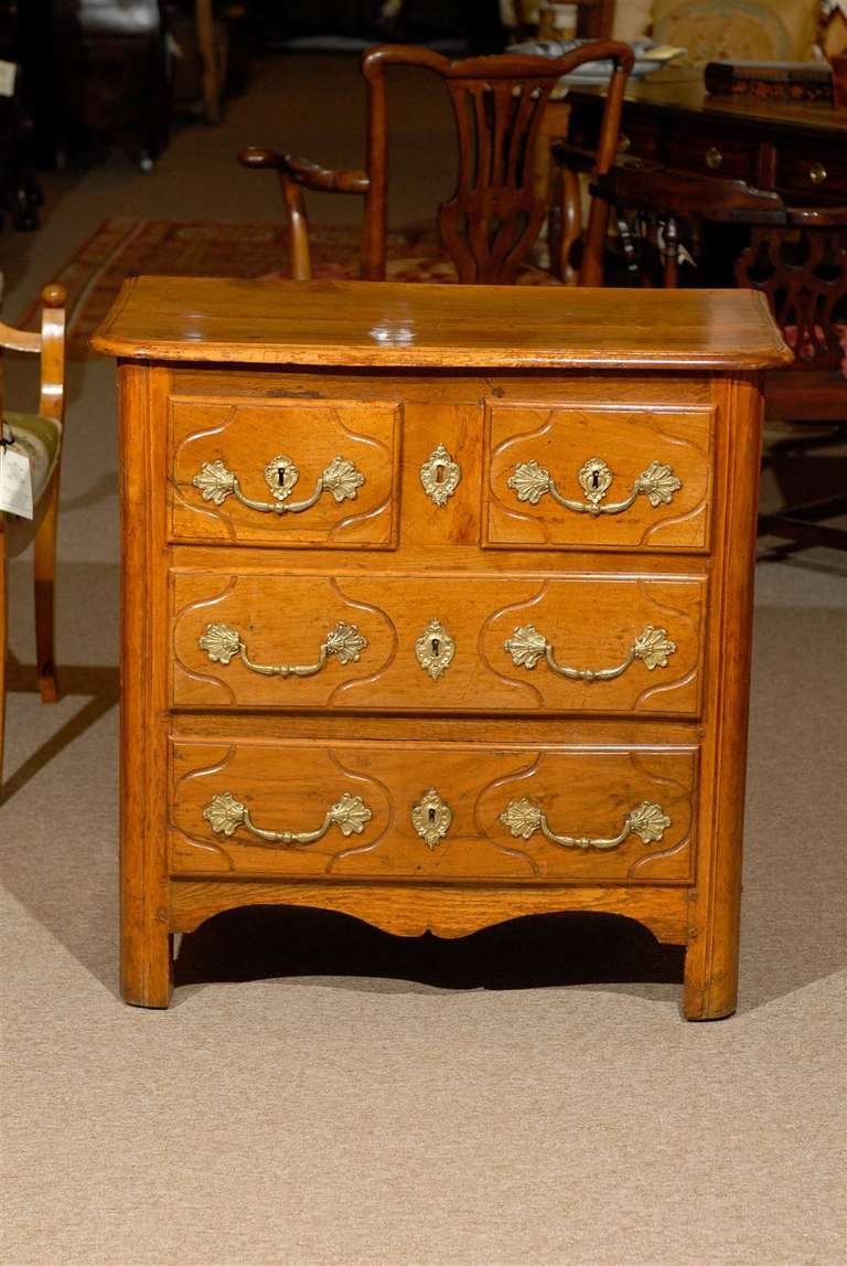 Petite 18th Century French Provincial Walnut Commode 3