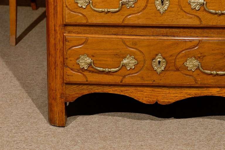 Petite 18th Century French Provincial Walnut Commode 5