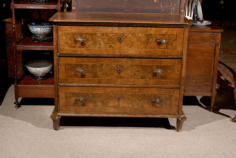 18th Century Italian Walnut Commode