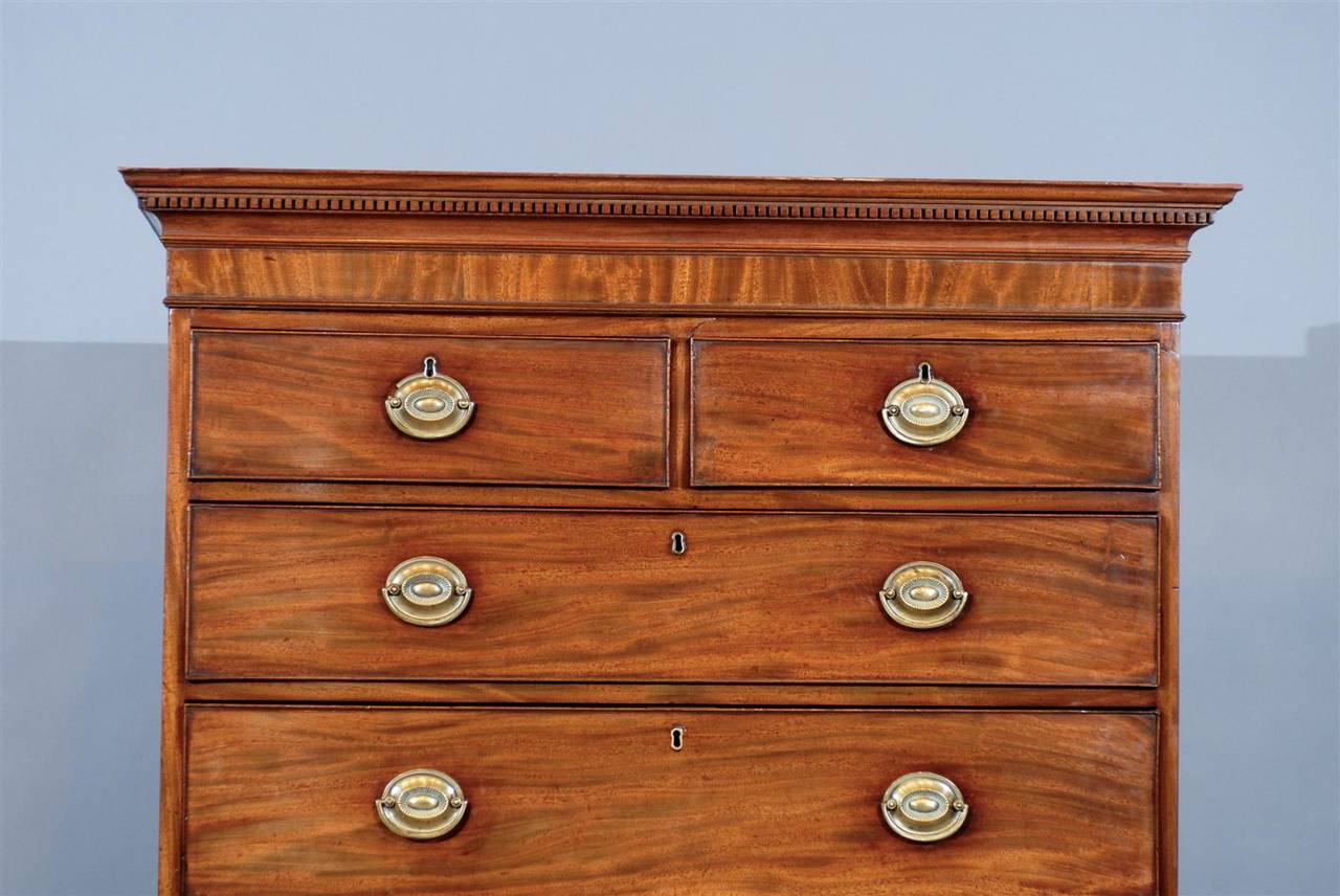 19th Century English Mahogany Georgian Chest on Chest with Splay Feet 7