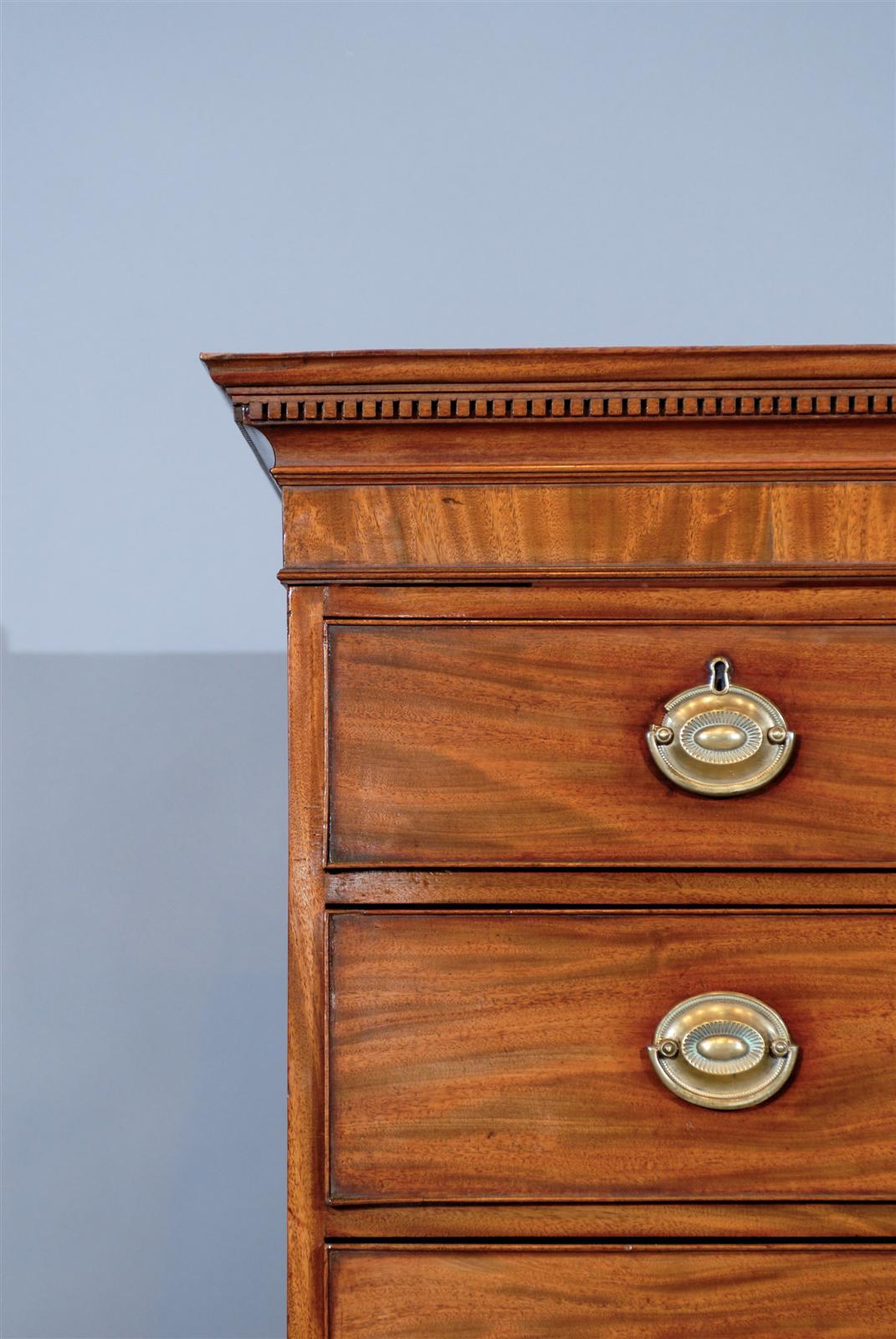 19th Century English Mahogany Georgian Chest on Chest with Splay Feet 2