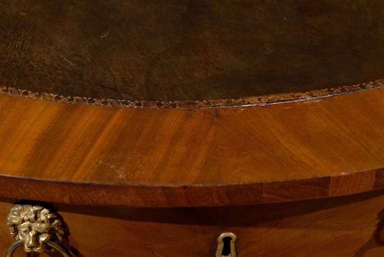 Mid 19th Century English Mahogany Rent Table with Paw Feet 4
