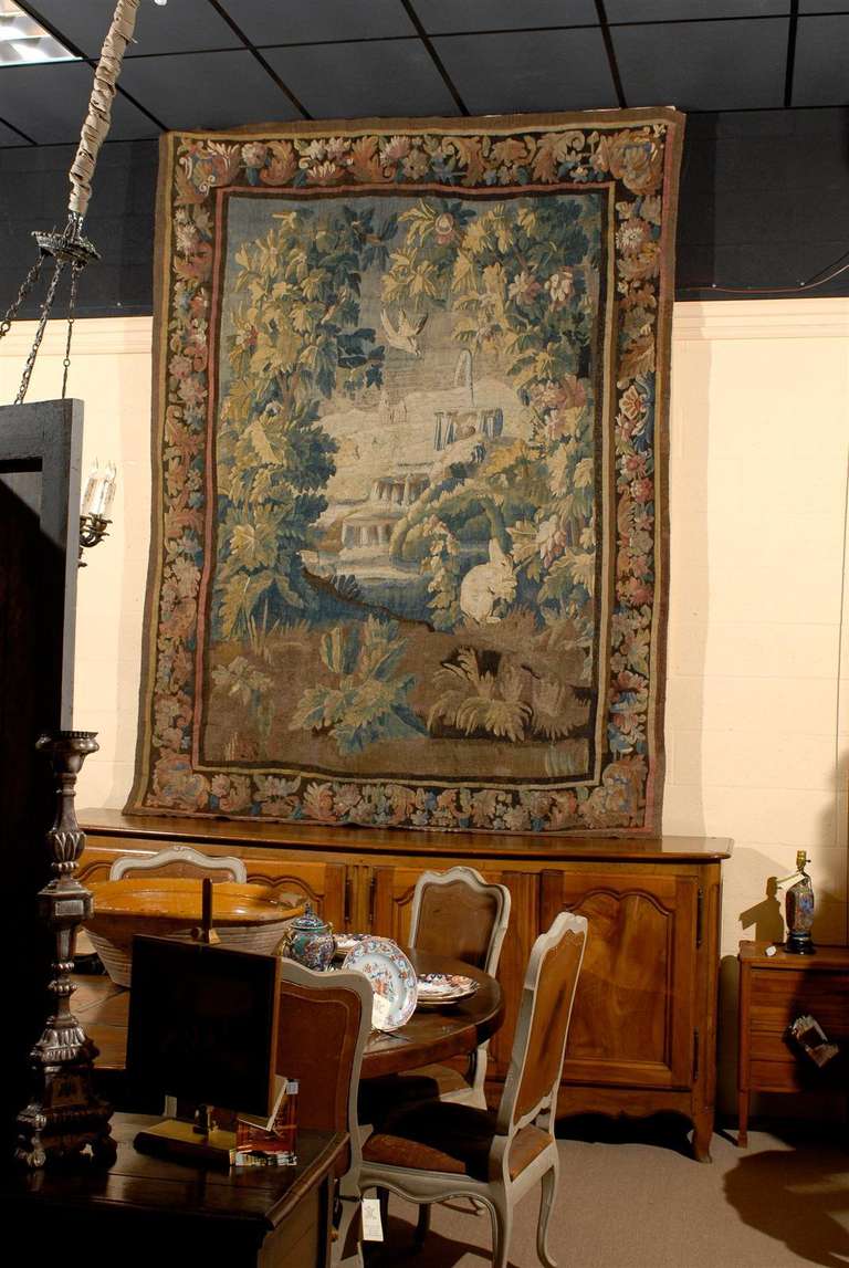 Französischer Aubusson-Wandteppich des 18. Jahrhunderts mit Bunny- und Originalbordüre (Gewebt) im Angebot