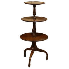 Fine George III Three-tiered Dumbwaiter in Mahogany, c. 1770 9