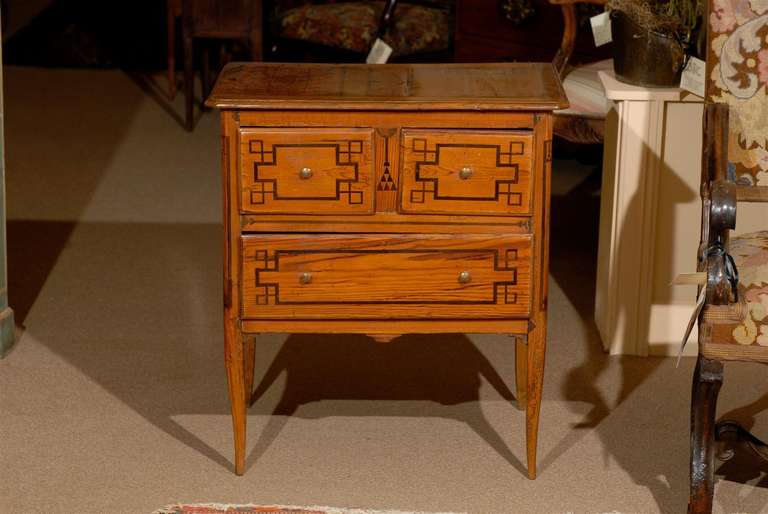 Late 18th Century Rustic Petite Pine Commode with Paquetry Inlay, France 1