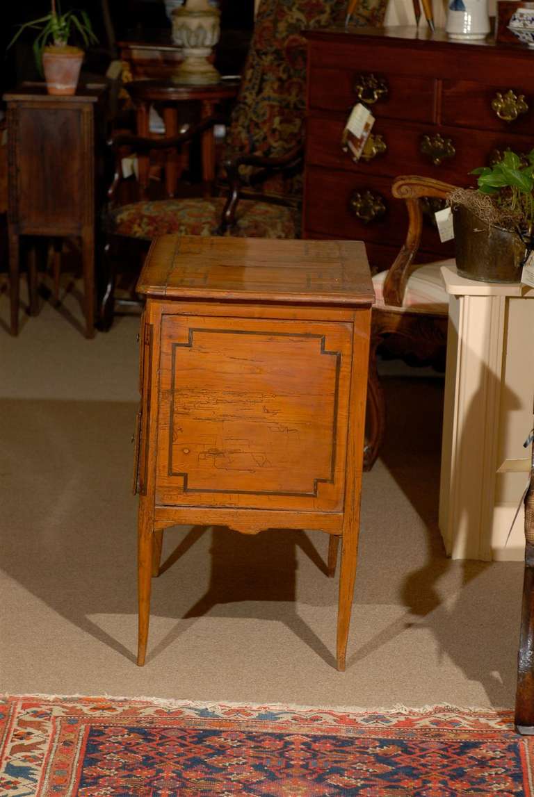Late 18th Century Rustic Petite Pine Commode with Paquetry Inlay, France 2