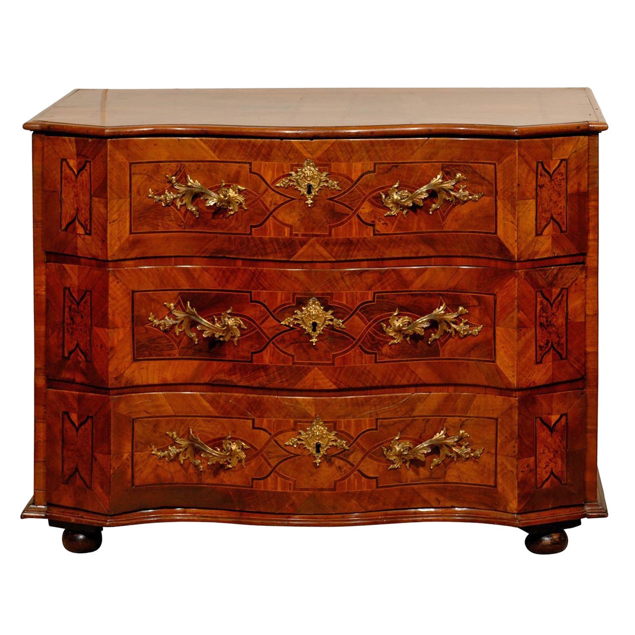 Large 18th Century Walnut Commode with Inlay and Shaped Front For Sale
