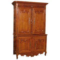 Fine Louis XV Period Buffet Deux Corps in Fruitwood, ca. 1760 4