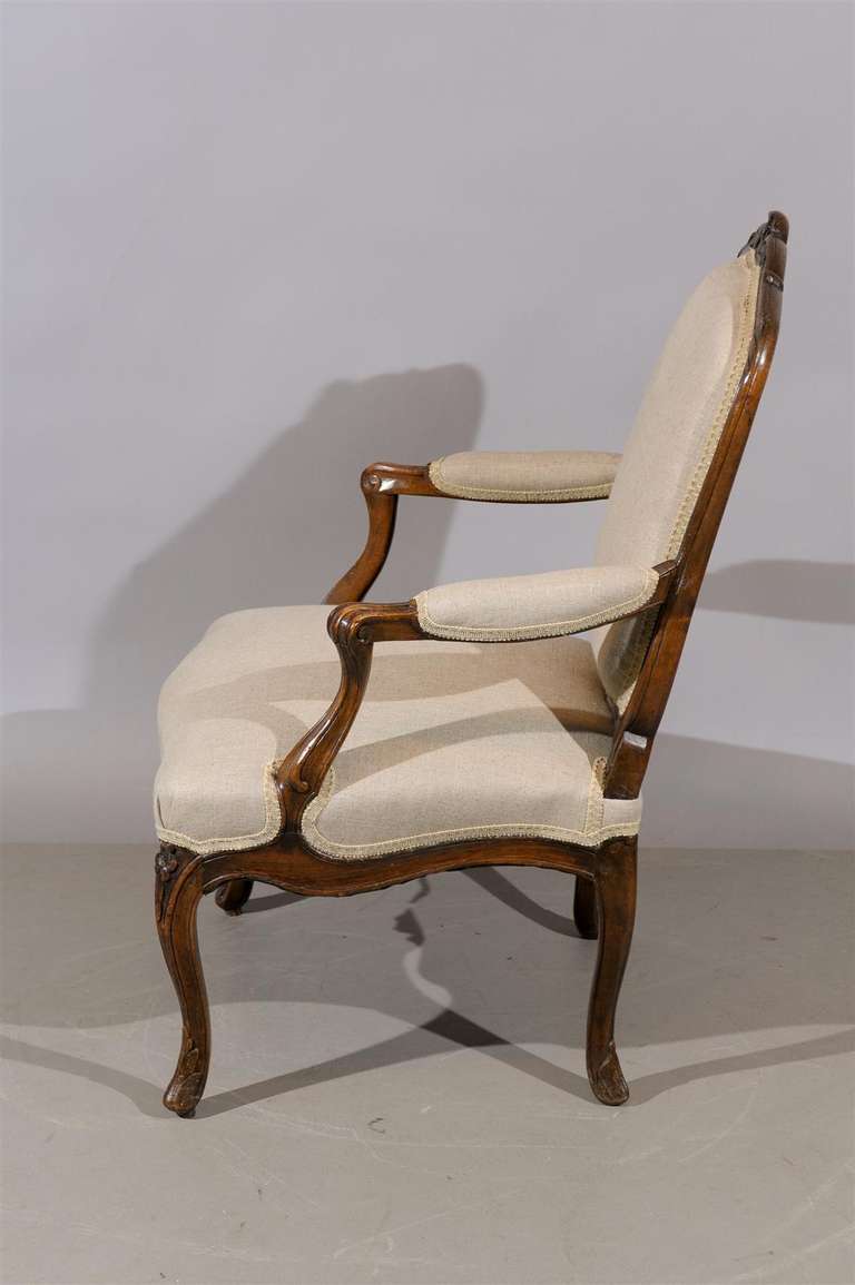 19th Century French louis XV Style Walnut Fauteuil 3