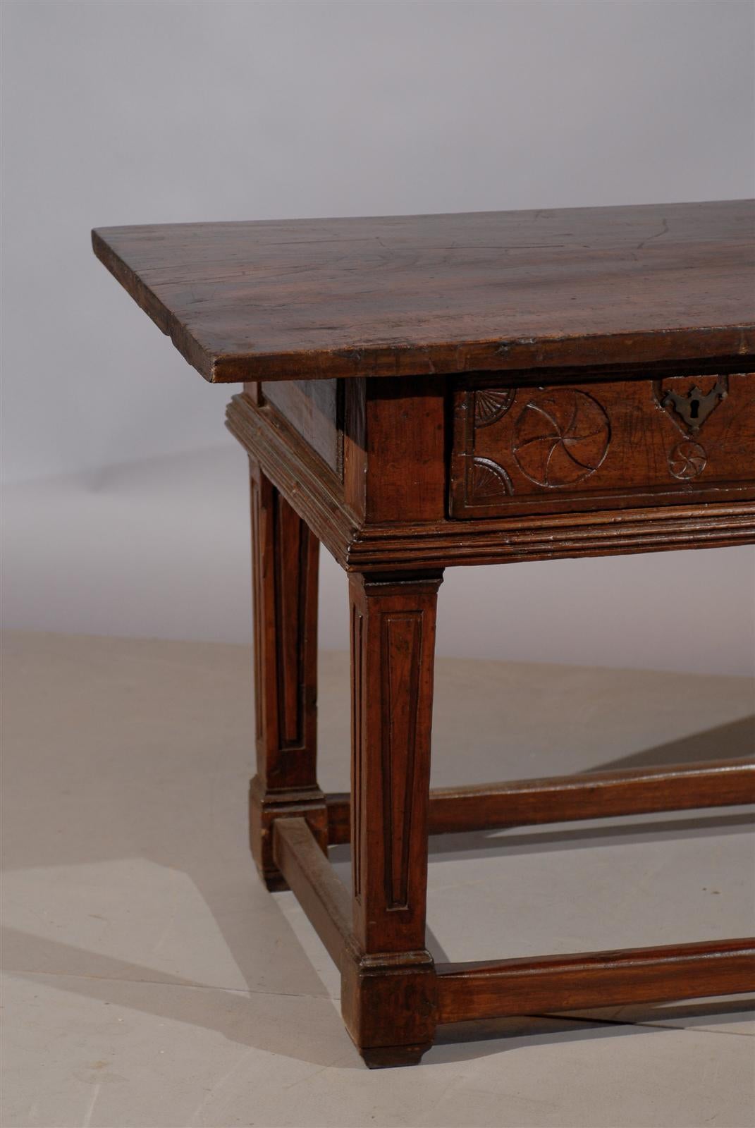 19th Century Italian Oak and Walnut Console Table with 2 Drawers 1