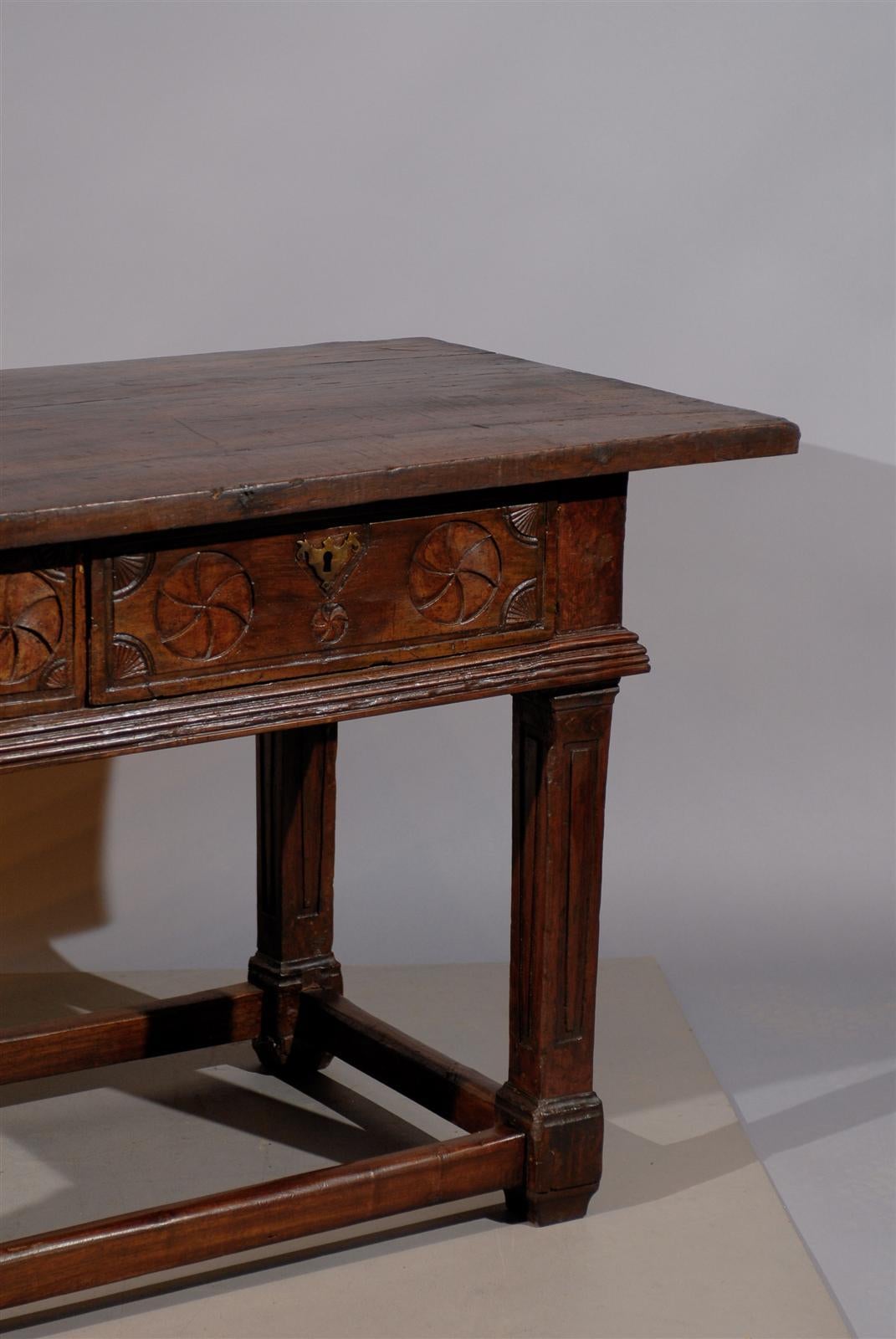 19th Century Italian Oak and Walnut Console Table with 2 Drawers 3