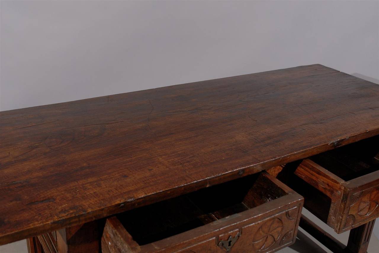 19th Century Italian Oak and Walnut Console Table with 2 Drawers 5