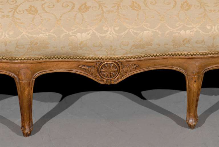 Upholstery Fine 18th Century Venetian Walnut Canape