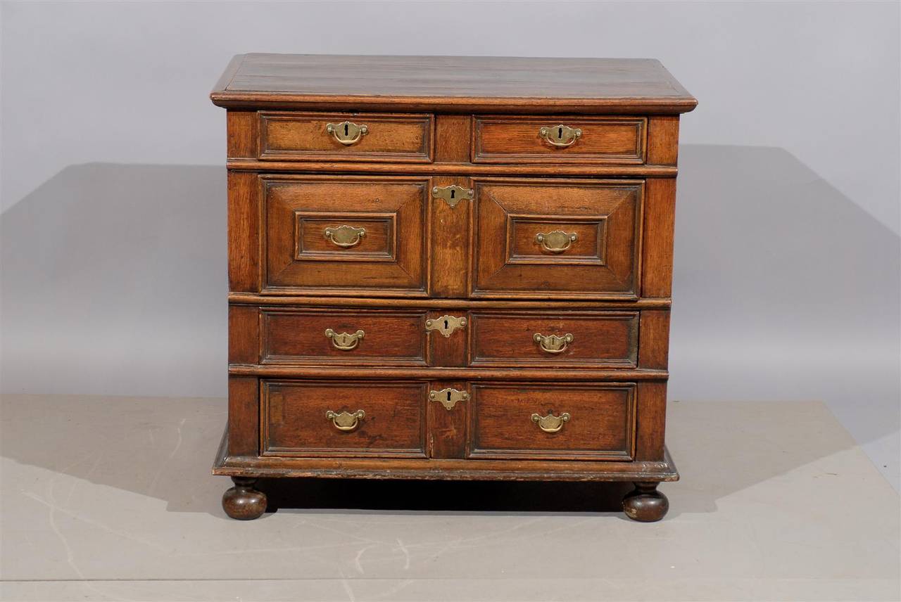 18th Century English Jacobean Style Oak Chest with 5 Drawers and Bun Feet In Good Condition In Atlanta, GA