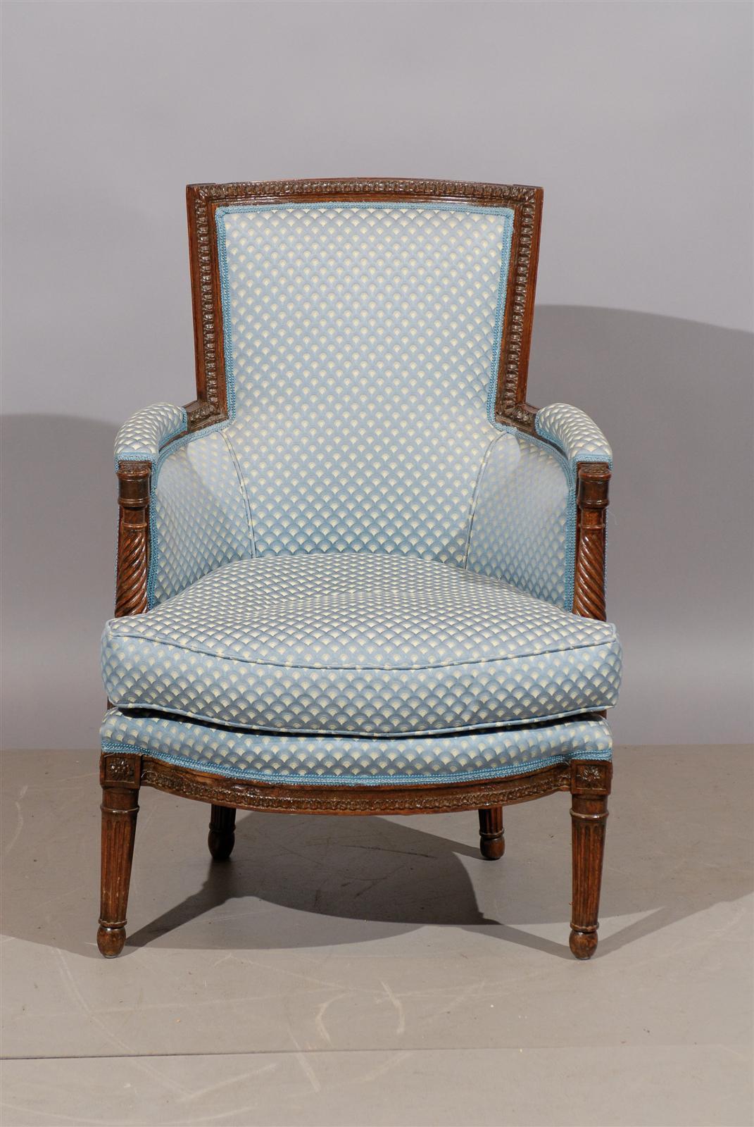 18th Century French Louis XVI Bergere in Walnut In Excellent Condition In Atlanta, GA