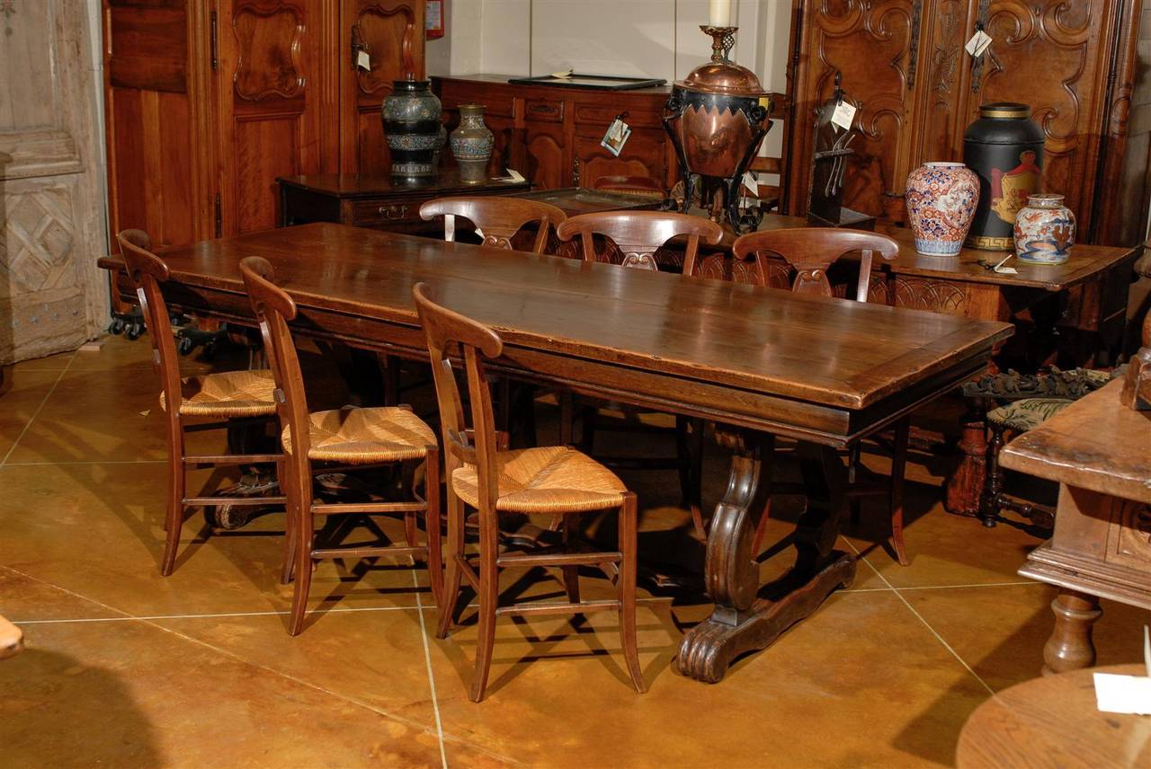 19th Century French Walnut Dining Table with Lyre Shaped Legs In Excellent Condition In Atlanta, GA