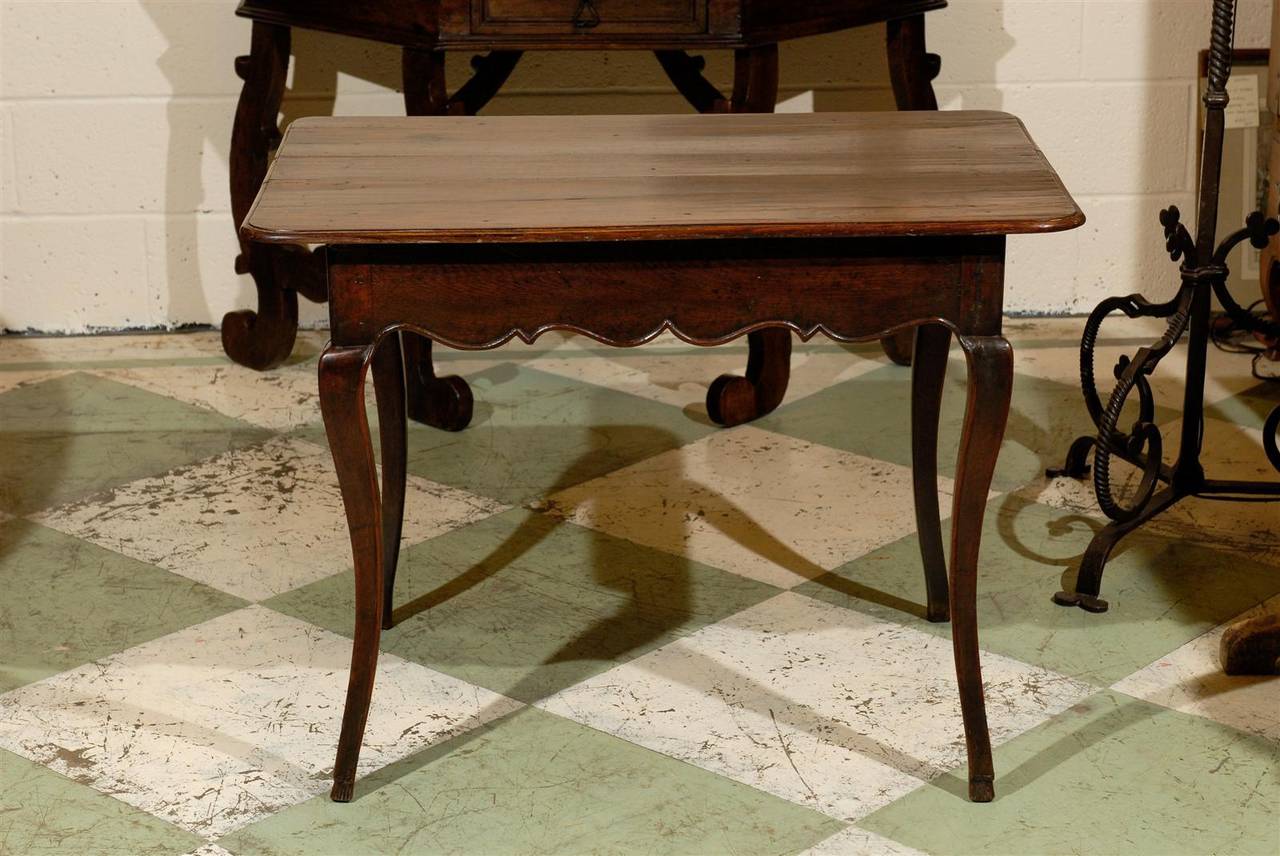 18th Century French Louis XV Oak and Walnut Side Table 7