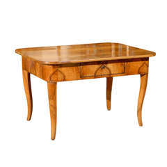 Fine Walnut Desk from the Baltic Region, Ca. 1810 Fine Walnut Desk from the Baltic Region, Ca. 1810