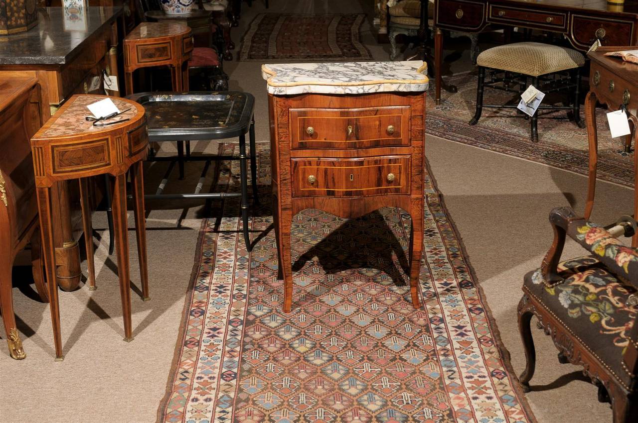 Petite Italian Serpentine Commode in Rosewood with Inlaid Marble Top In Excellent Condition For Sale In Atlanta, GA