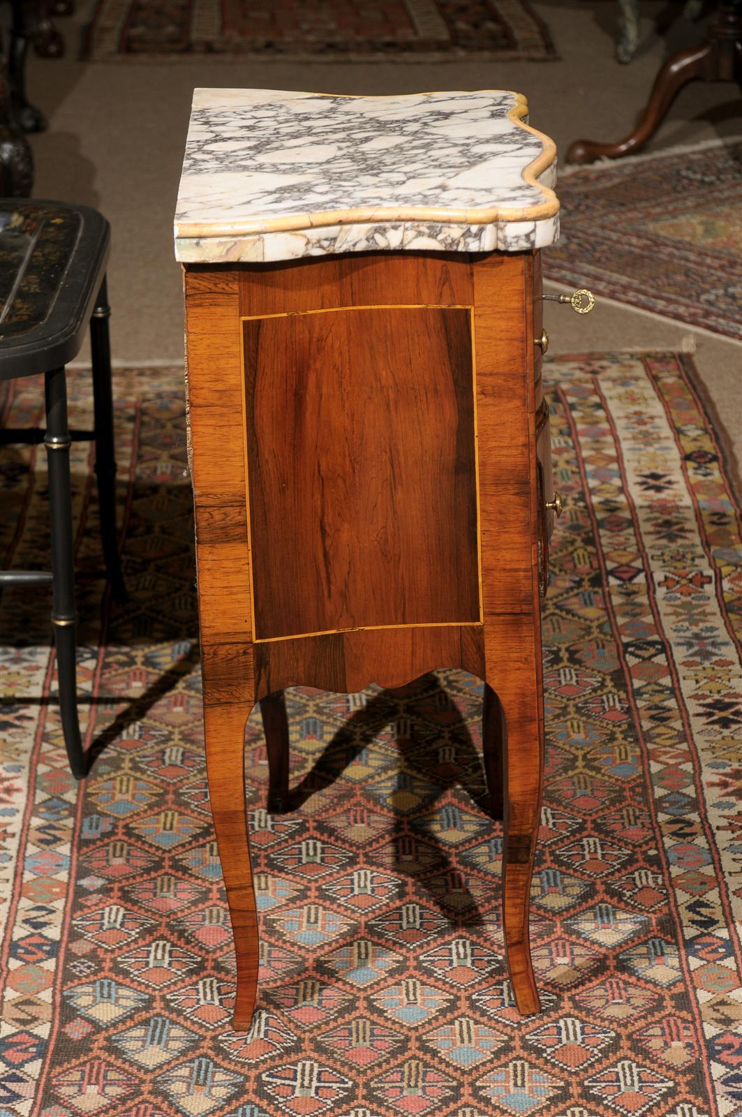 18th Century Petite Italian Serpentine Commode in Rosewood with Inlaid Marble Top For Sale