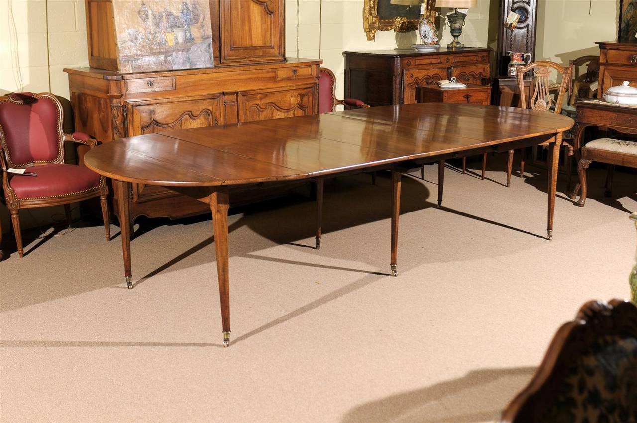 19th Century French Walnut Dining Table In Excellent Condition In Atlanta, GA
