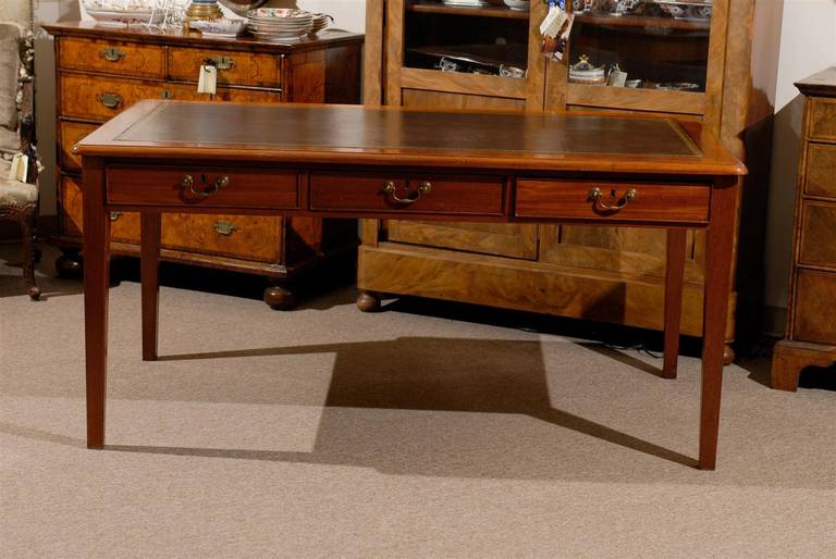 English Mahogany Writing Table with Brown Leather Top, 19th Century 5