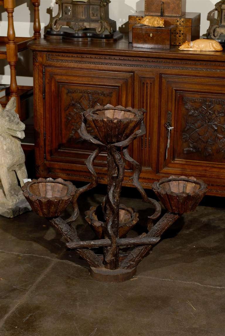 1920s German Black Forest Planter with Vines and Four Truncated Pots For Sale 3
