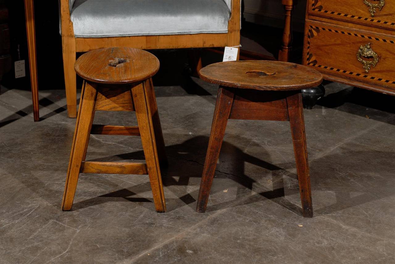 English Oval Top Oak Stool with Splayed Legs and Side Stretcher, circa 1880 3