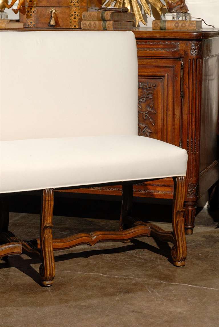 upholstered bench with back