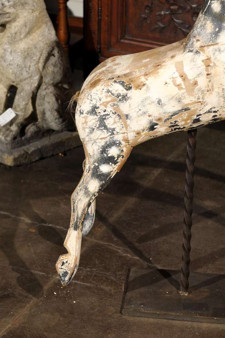 English Painted Wooden Horse Sculpture on Stand from the Mid-19th Century For Sale 1