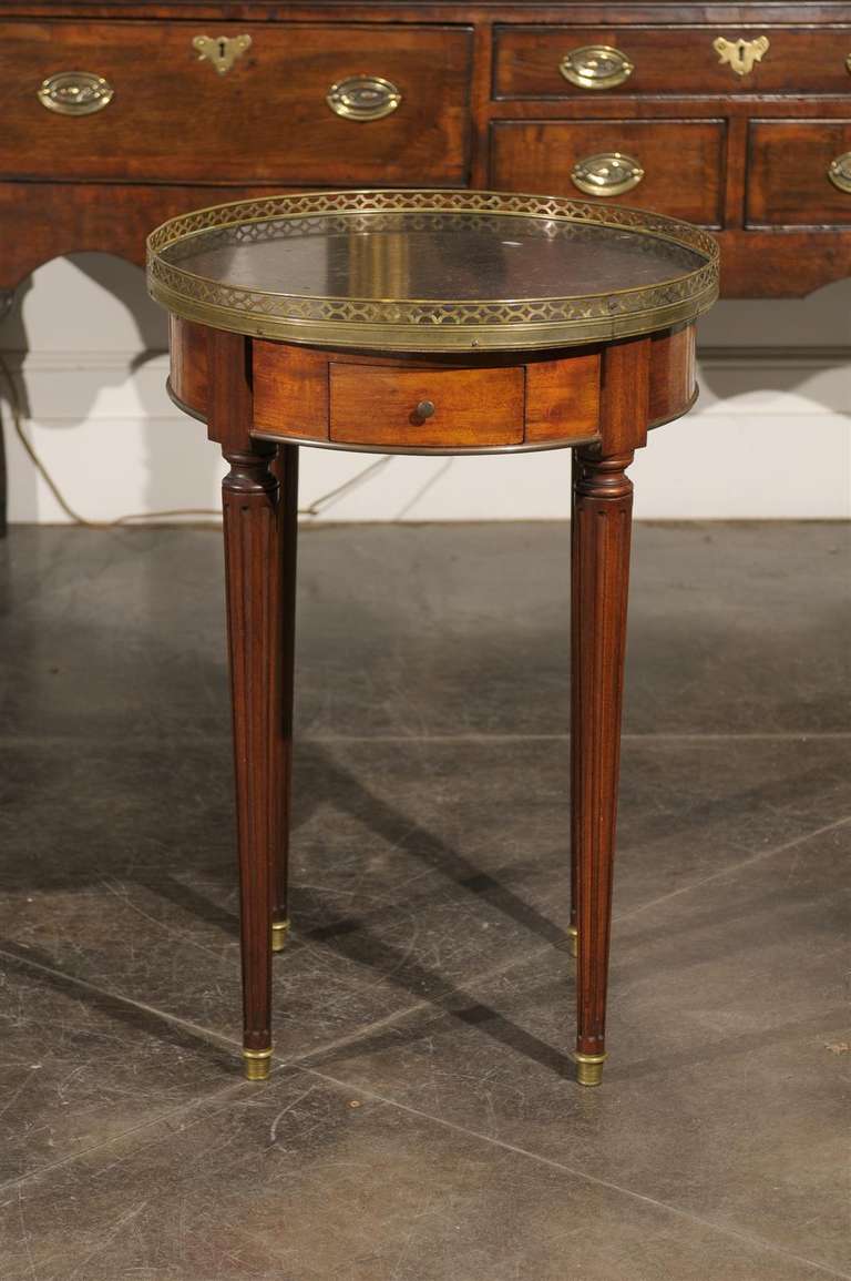 French 1820s Restauration Bouillotte Table with Marble Top and Brass Gallery 1