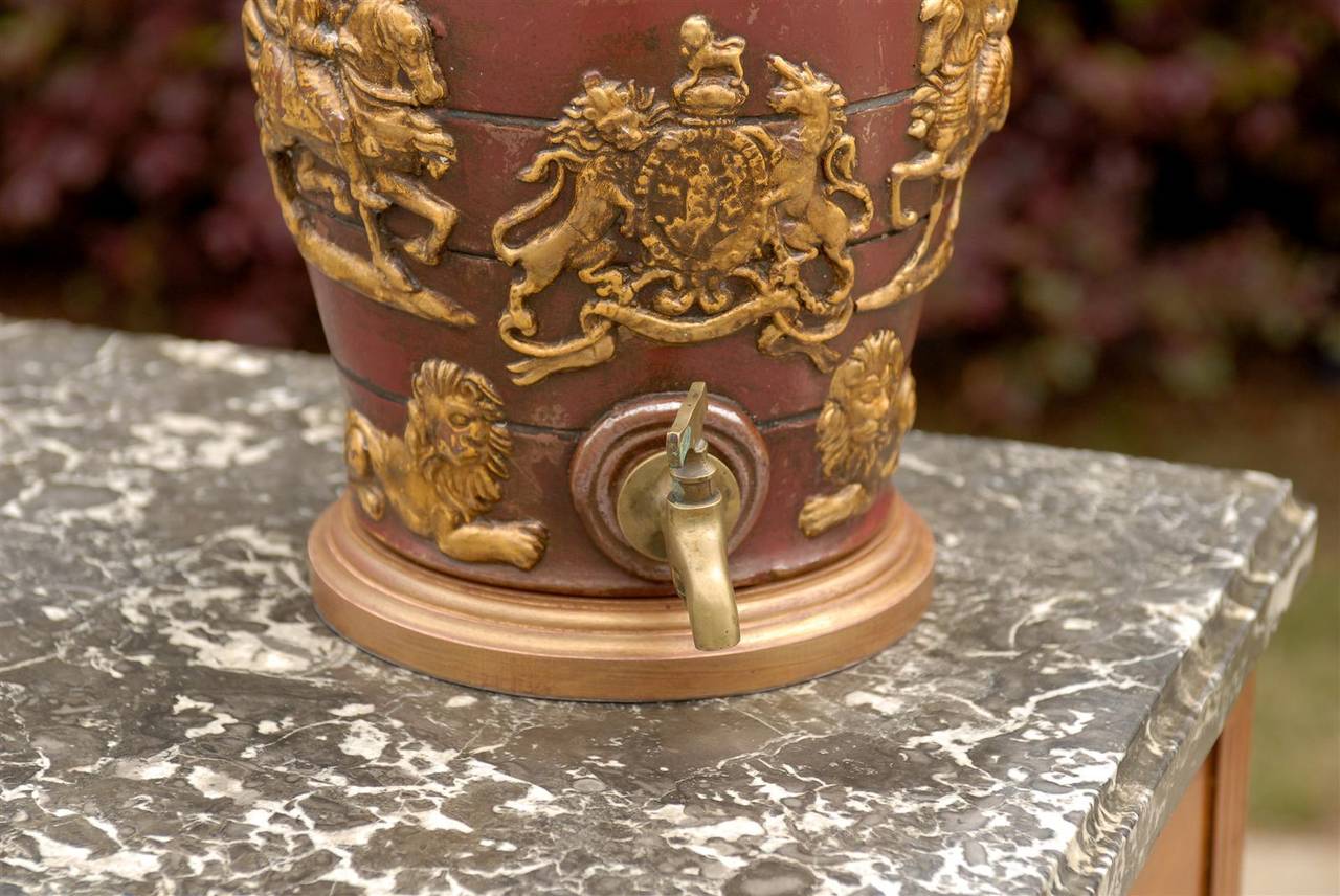 English 19th Century Red Spirit Barrel with Gilt Motifs Made into a Table Lamp For Sale 3