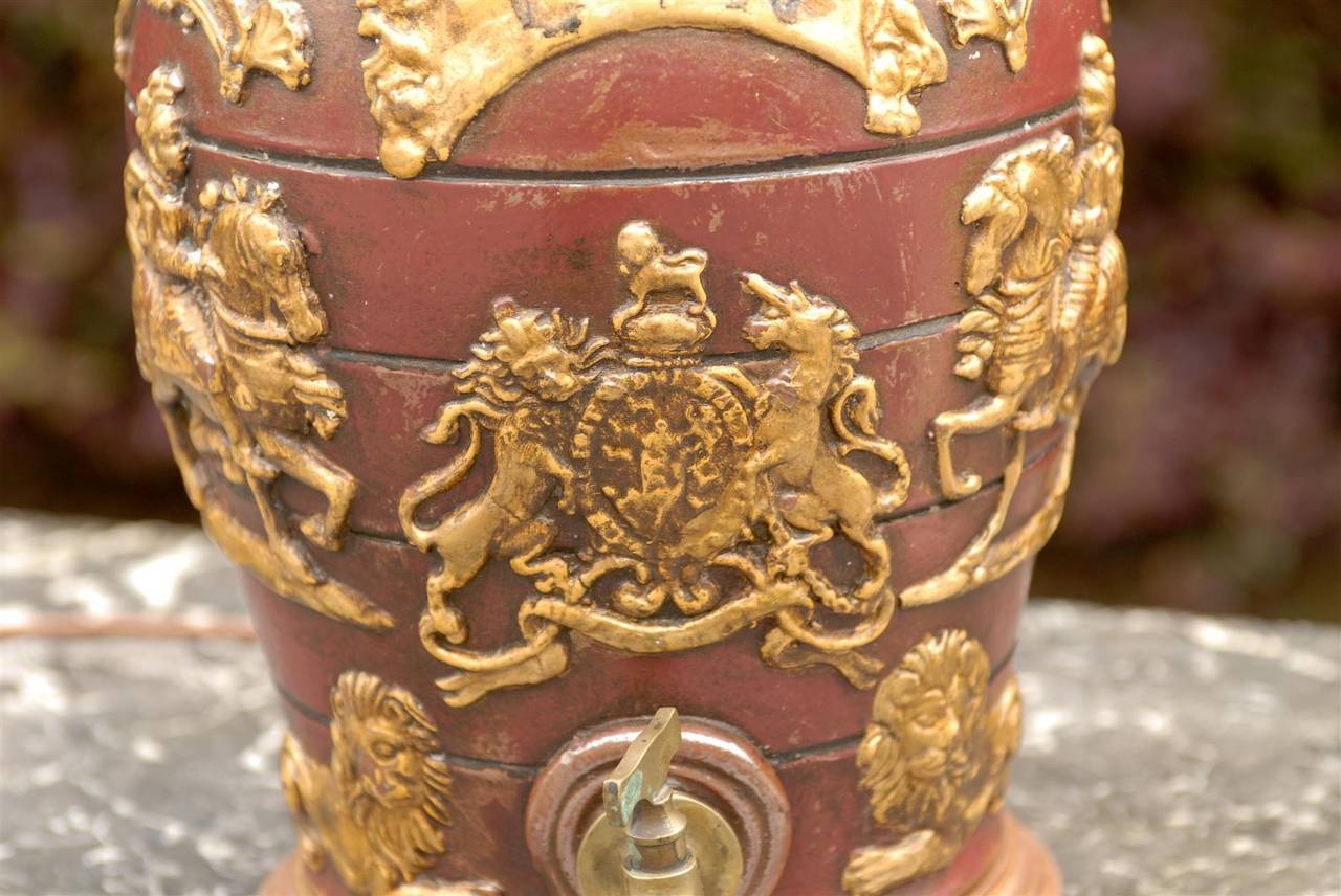 English 19th Century Red Spirit Barrel with Gilt Motifs Made into a Table Lamp For Sale 5