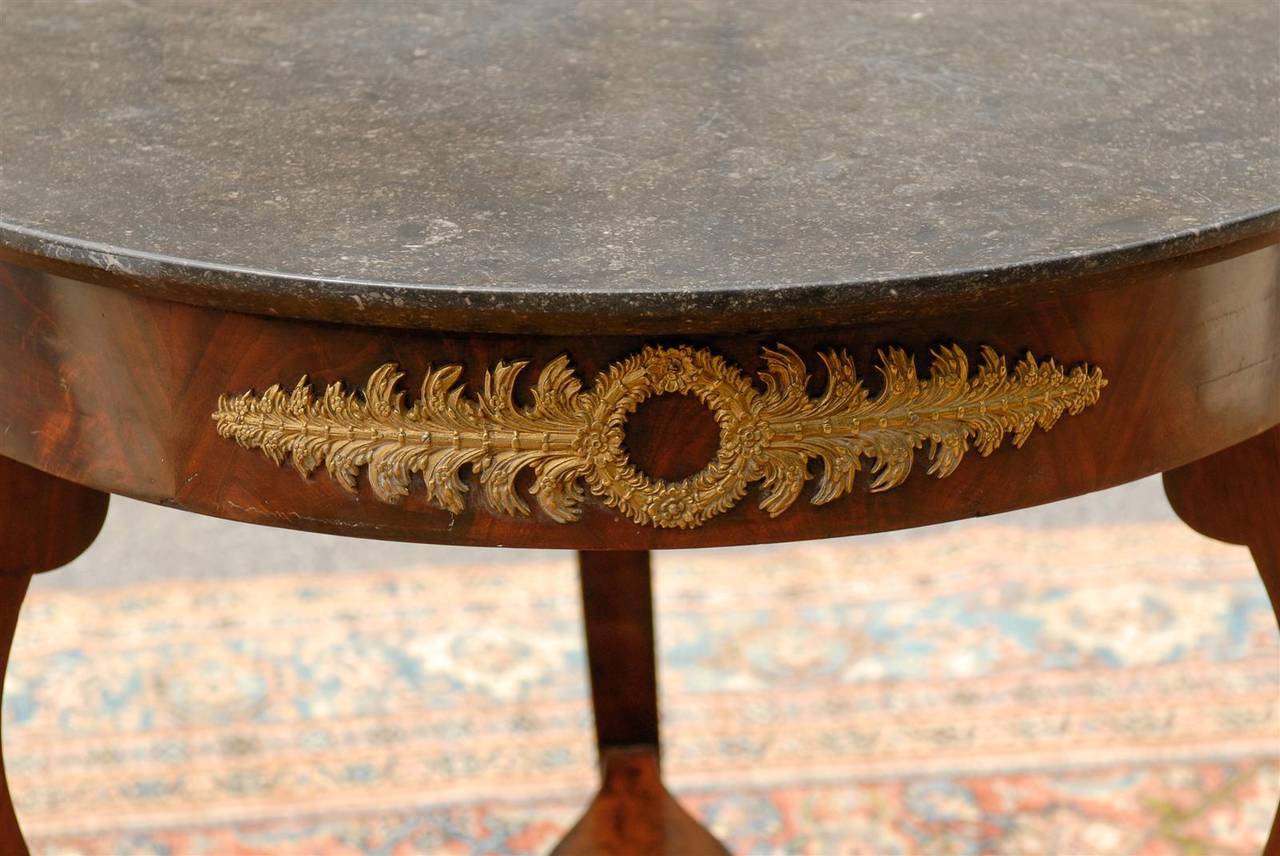 French Empire Guéridon Table with Marble Top, Cabriole Legs and Bronze Décor 2