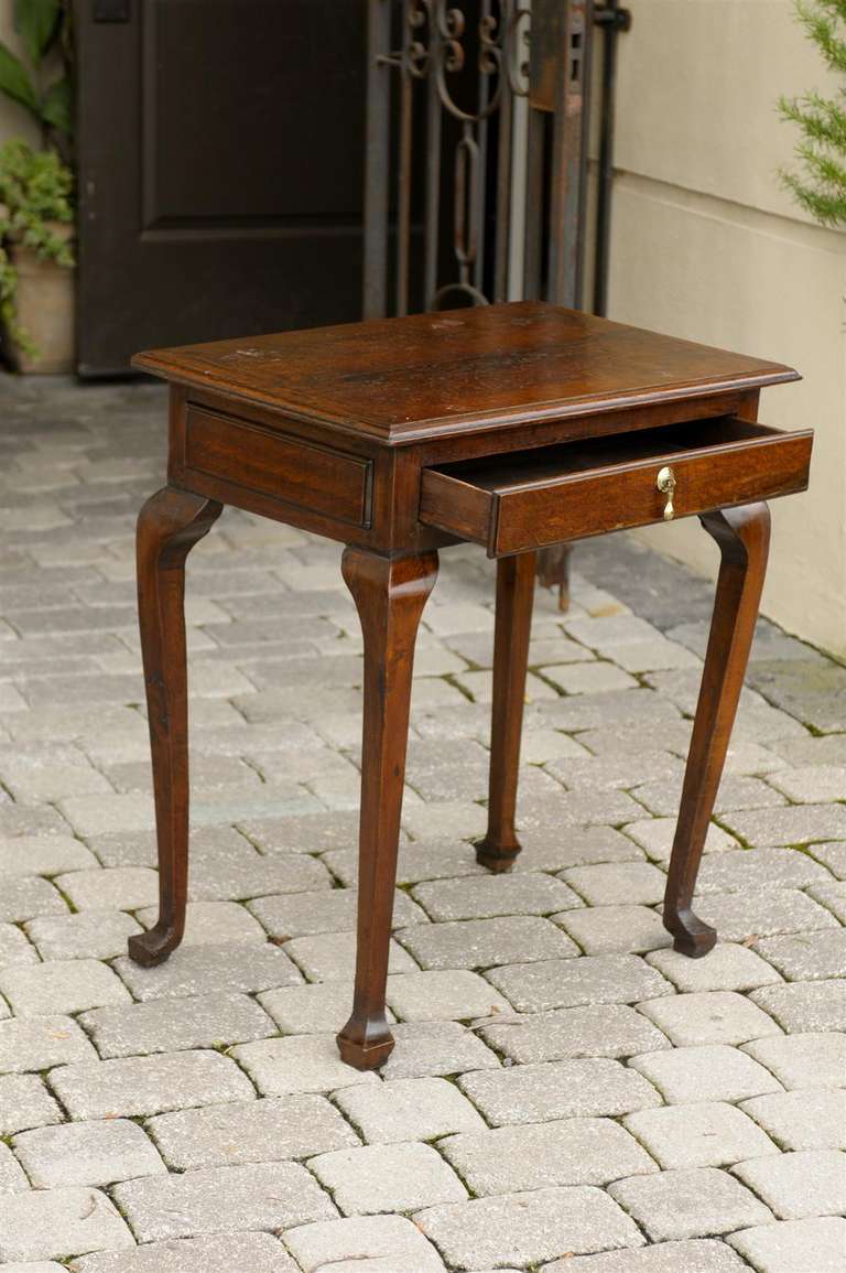 Mid-19th Century English Oak Single Drawer Side Table on Cabriole Legs For Sale 1