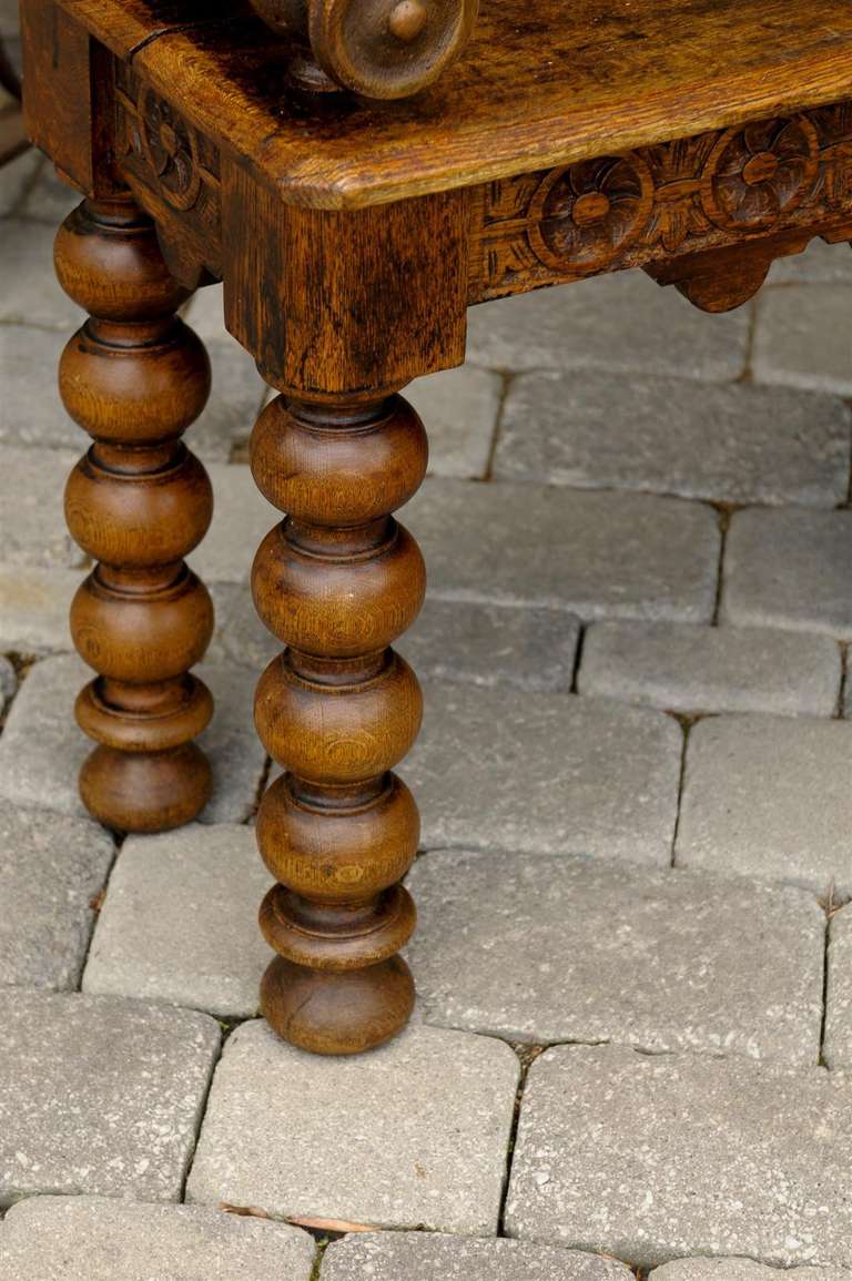 British English Bobbin Leg Bench