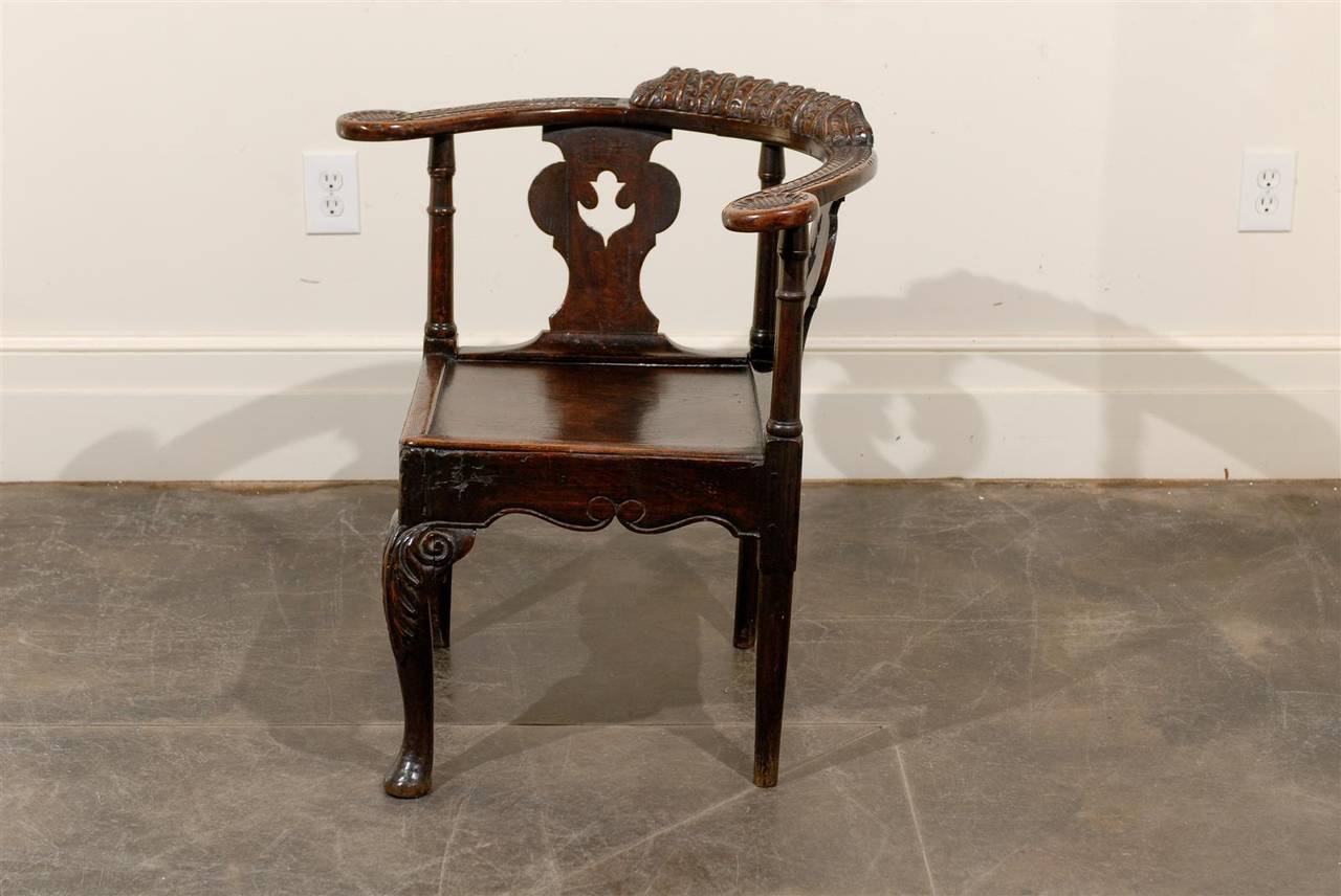 English Carved Corner Chair 5