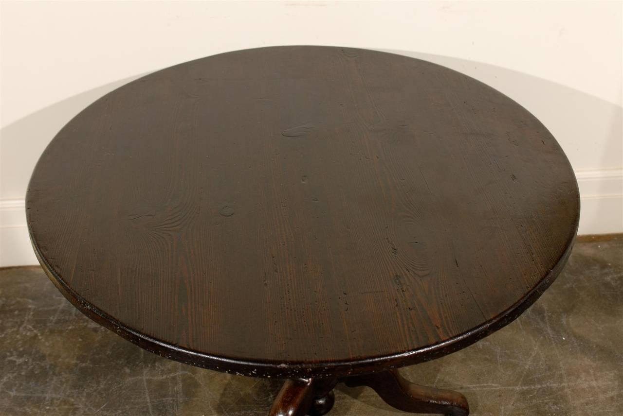 20th Century French Turn of the Century Round Pedestal Side Table with Dark Finish