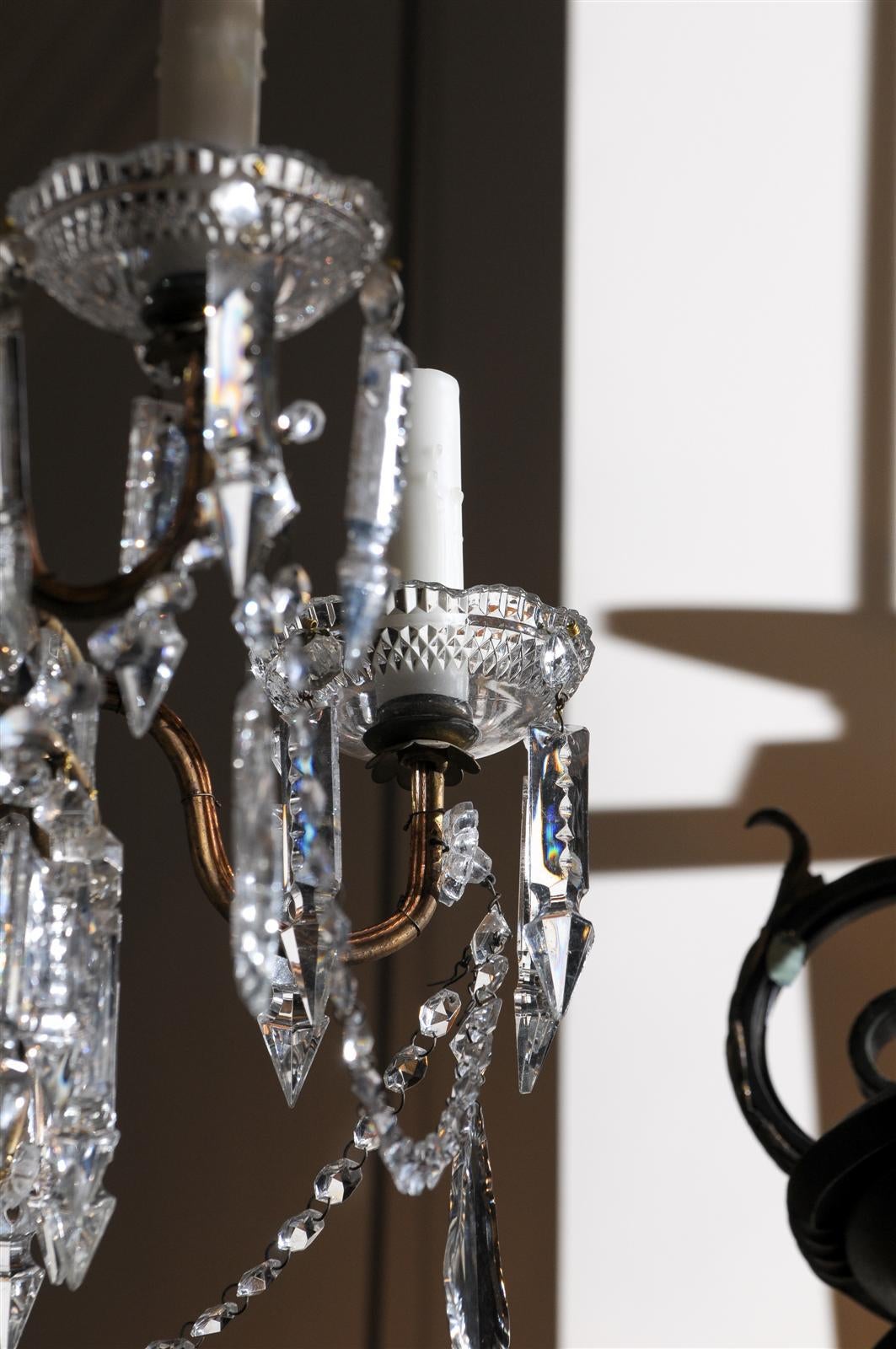 Italian Six-Light Crystal Basket Chandelier from the Early 20th Century For Sale 5