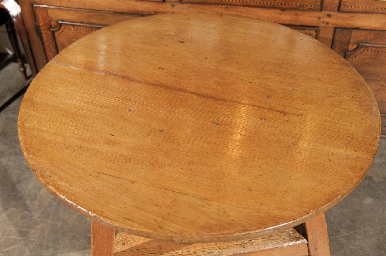 English Three-Legged Pine Cricket Table with Shelf, circa 1840 1