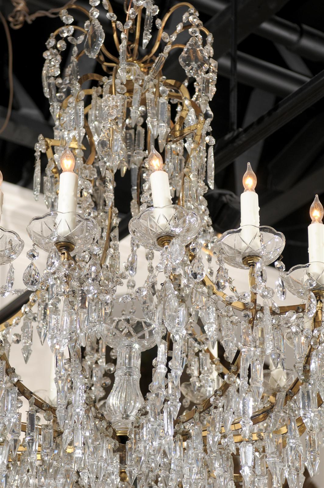 French Fifteen-Light Crystal Louis XV Style Chandelier from Early 20th Century 6